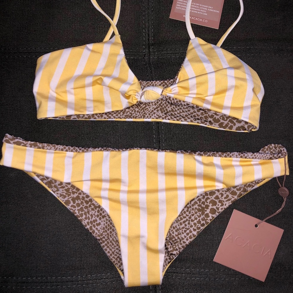 Acacia Set Mellow Pawela Top Makai Bottom